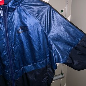 Women's Nike windbreaker